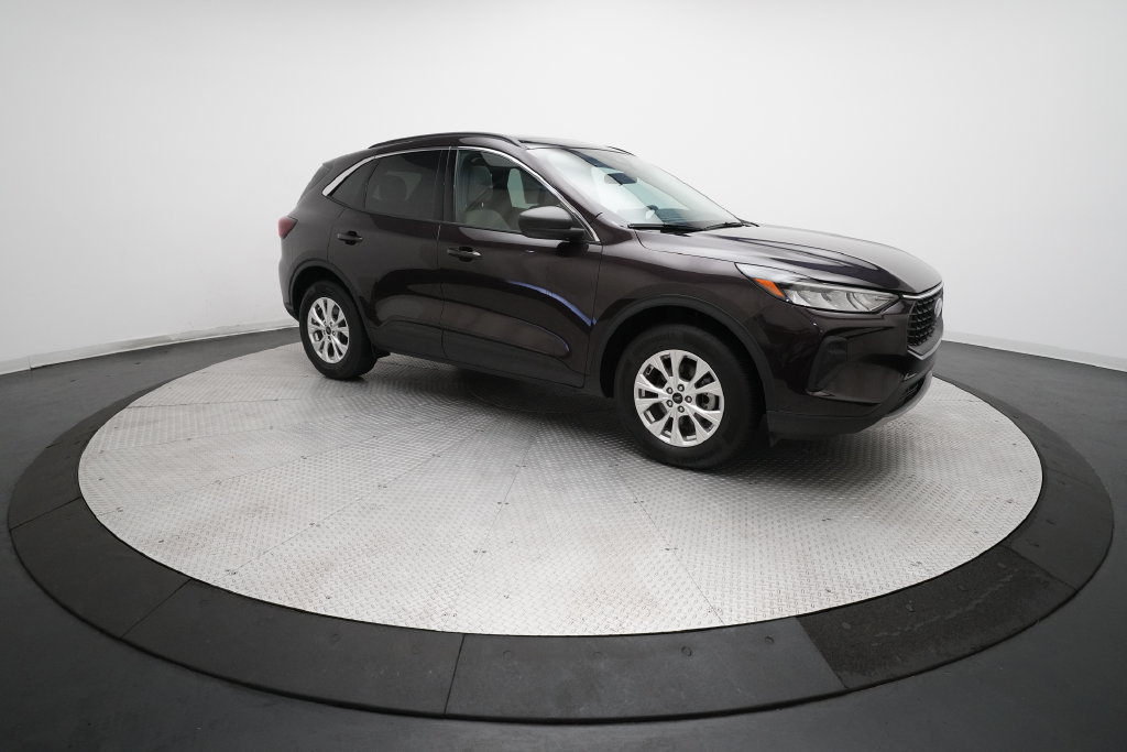 Used 2023 Ford Escape Active w/ Tech Pack #1 AWD/4WD image 36
