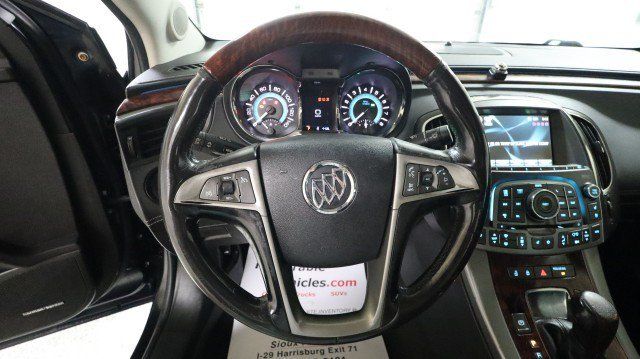 Used 2012 Buick LaCrosse Touring FWD image 19
