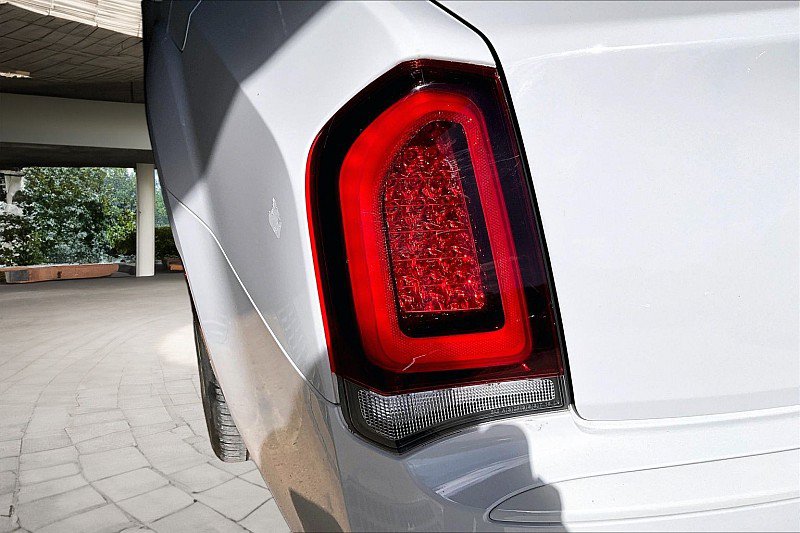 Used 2023 Chrysler 300 Touring w/ Sport Appearance Package RWD image 25
