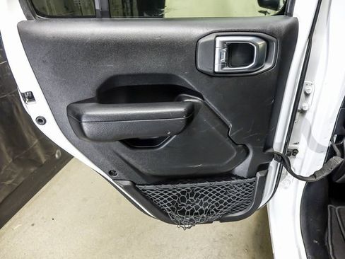 Used 2023 Jeep Gladiator Sport image 22