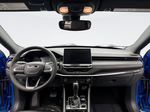 Used 2023 Jeep Compass Latitude w/ Convenience Group image 14