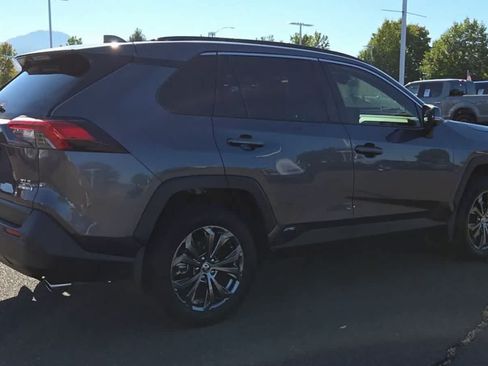 Used 2024 Toyota RAV4 XLE Premium w/ Weather Package AWD/4WD image 8