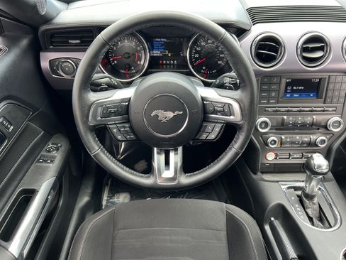 Used 2017 Ford Mustang GT w/ Black Accent Package RWD image 32