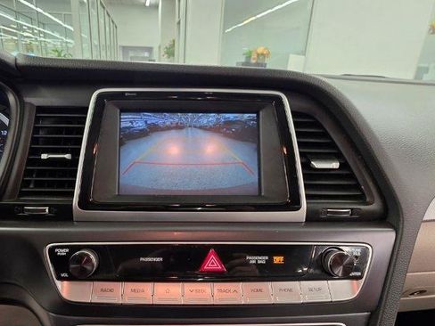 Used 2019 Hyundai Sonata SE FWD image 24
