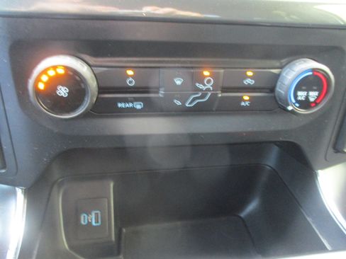 Used 2022 Ford F150 XL w/ STX Appearance Package RWD image 17
