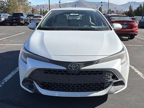 Used 2023 Toyota Corolla SE image 2