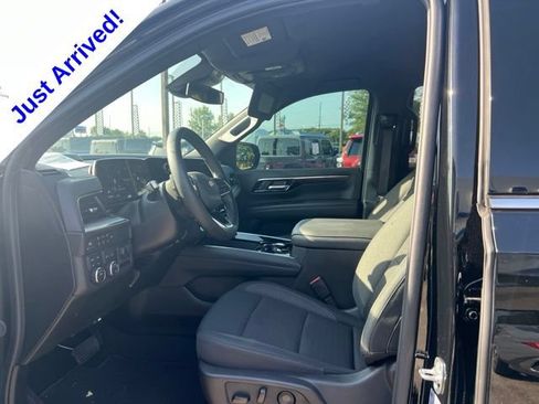 Used 2026 Chevrolet Tahoe LS w/ LS Custom Edition AWD/4WD image 17