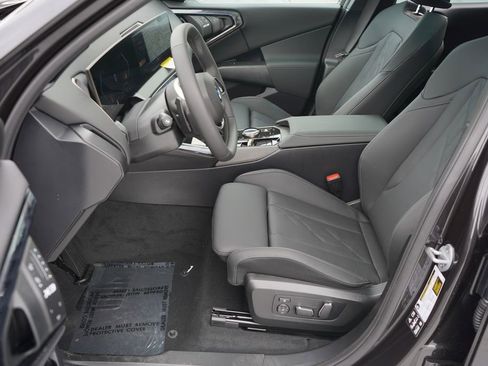 Used 2025 BMW X3 xDrive30i w/ Premium Package image 10