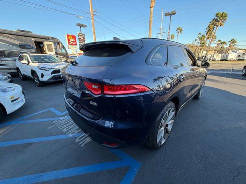 Used 2019 Jaguar F-PACE R-Sport image 7