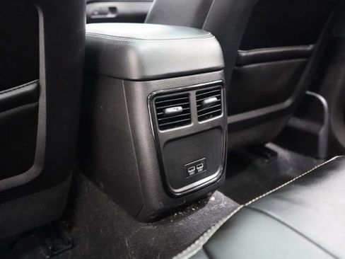 Used 2022 Chrysler 300 S image 31