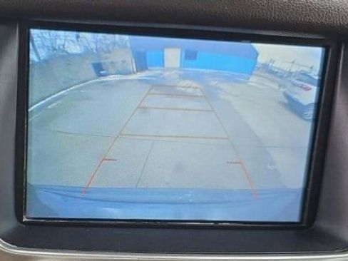 Used 2019 Chevrolet Suburban LT image 12