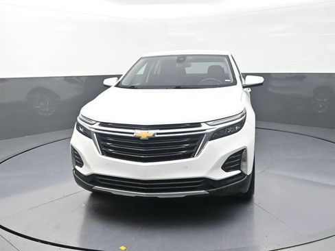 Used 2024 Chevrolet Equinox LT AWD/4WD image 2