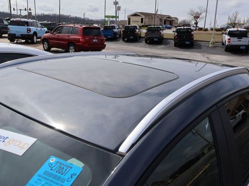 Used 2025 MAZDA CX-30 AWD 2.5 S w/ Preferred Package image 4