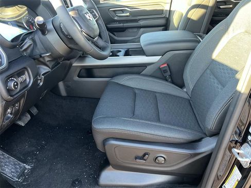 New 2026 RAM 1500 4x4 Crew Cab image 12