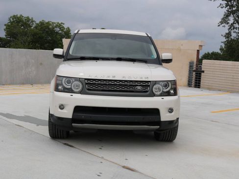 Used 2010 Land Rover Range Rover Sport Supercharged AWD/4WD image 40
