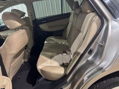 Used 2018 Subaru Outback 2.5i Limited image 24