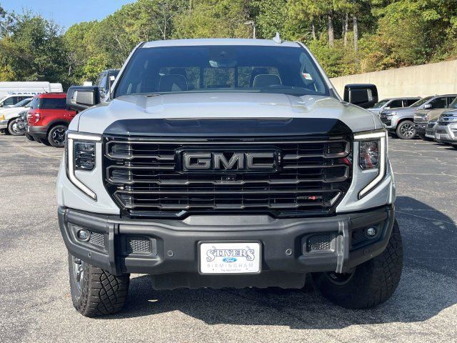 Used 2024 GMC Sierra 1500 AT4X AWD/4WD image 9