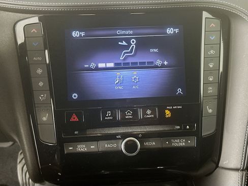 Used 2023 INFINITI QX50 Luxe AWD/4WD image 23