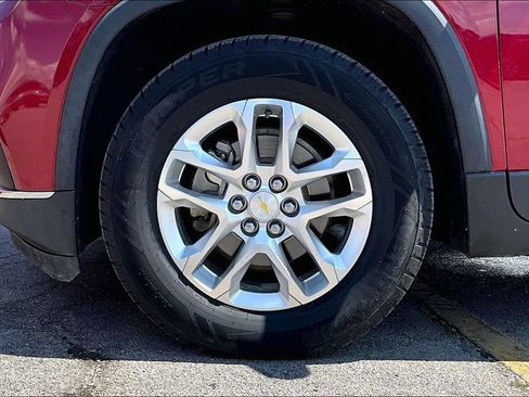 Used 2018 Chevrolet Traverse LT FWD image 33