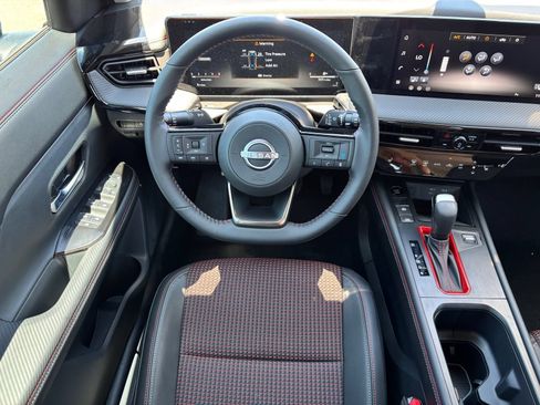 New 2026 Nissan Kicks SR FWD image 15