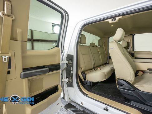 Used 2016 Ford F150 XLT w/ Equipment Group 301A Mid AWD/4WD image 32