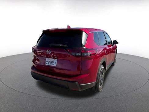 Used 2025 Nissan Rogue SV FWD image 12