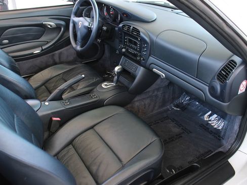 Used 2002 Porsche 911 Cabriolet image 28