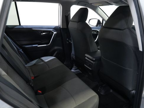 Used 2020 Toyota RAV4 XLE w/ XLE Grade Weather Package AWD/4WD image 36