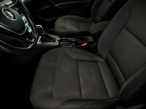 Used 2016 Volkswagen Golf S FWD image 12
