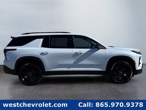 New 2026 Chevrolet Traverse RS w/ LPO, Floor Liner Package image 2
