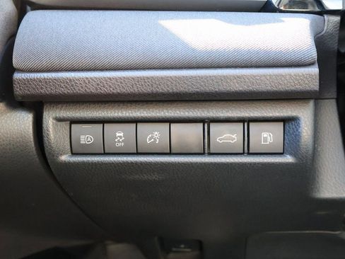 Used 2025 Toyota Camry LE image 30