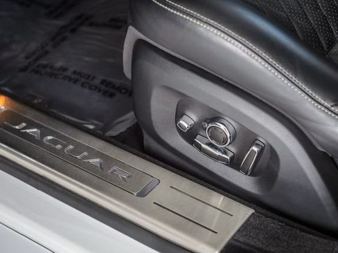 Used 2019 Jaguar XJ L Portfolio RWD image 37