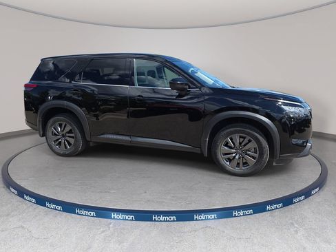 Used 2024 Nissan Pathfinder S AWD/4WD image 5