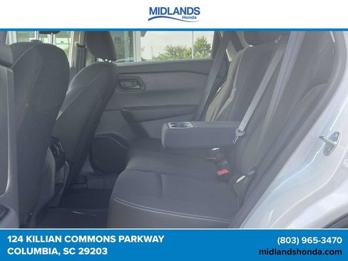 Used 2025 Nissan Rogue S AWD/4WD image 9