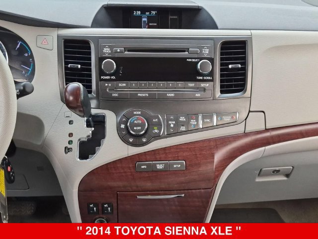 Used 2014 Toyota Sienna XLE FWD image 29