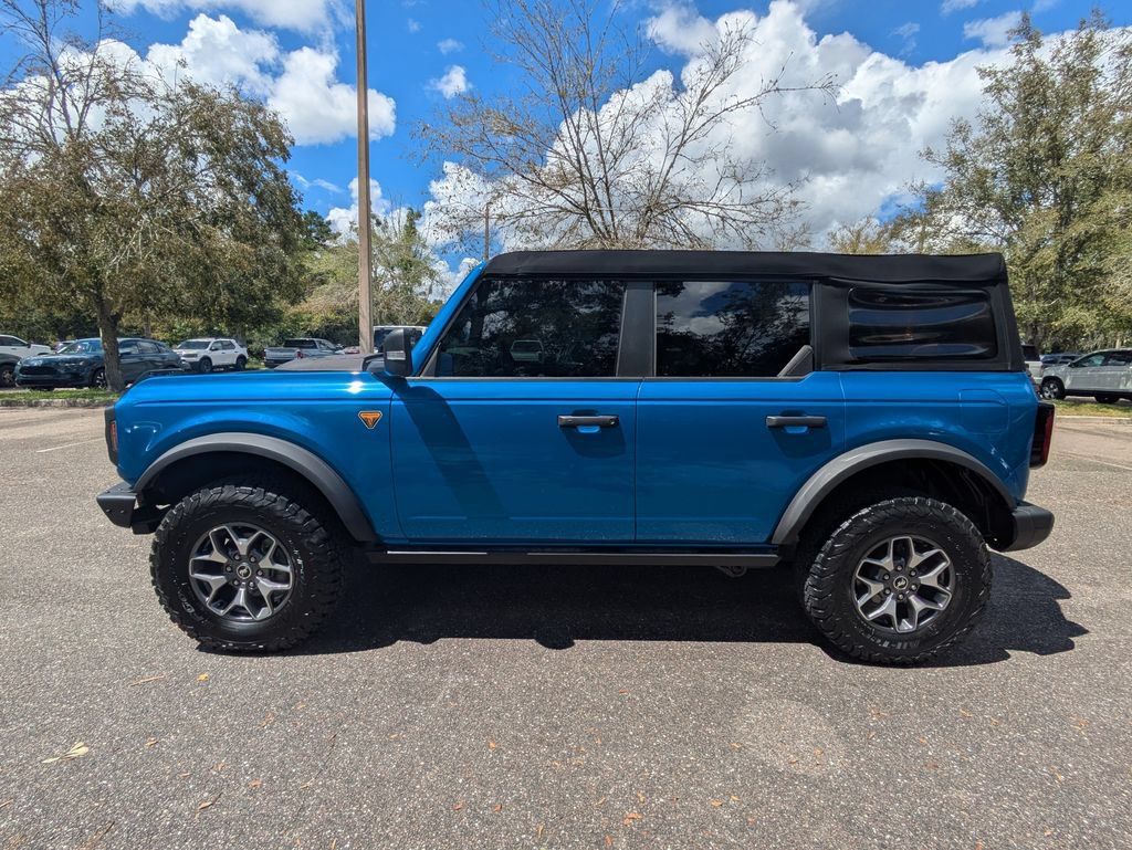 Used 2023 Ford Bronco Badlands AWD/4WD image 7