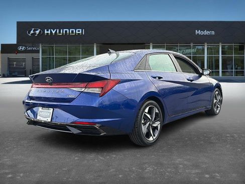 Certified 2023 Hyundai Elantra Limited w/ Cargo Package image 3