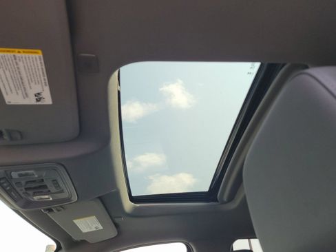 New 2026 GMC Sierra 2500 SLT w/ Max Trailering Package image 15