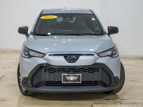 Used 2025 Toyota Corolla Cross AWD Hybrid image 5