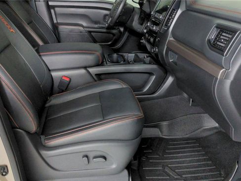 Used 2021 Nissan Titan PRO-4X w/ Pro-4x Convenience Package AWD/4WD image 33