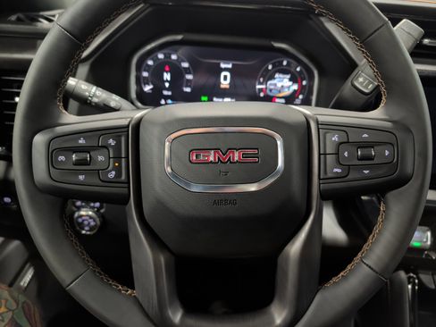 Used 2026 GMC Sierra 2500 AT4 AWD/4WD image 10