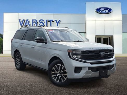 Used 2025 Ford Expedition Platinum AWD/4WD image 1