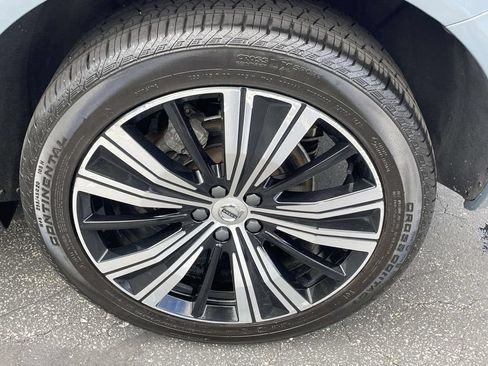 Used 2023 Volvo XC60 B5 Plus w/ Climate Package AWD/4WD image 9