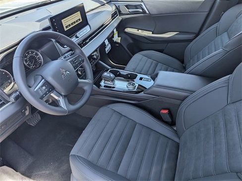 New 2025 Mitsubishi Outlander Trail Edition image 10
