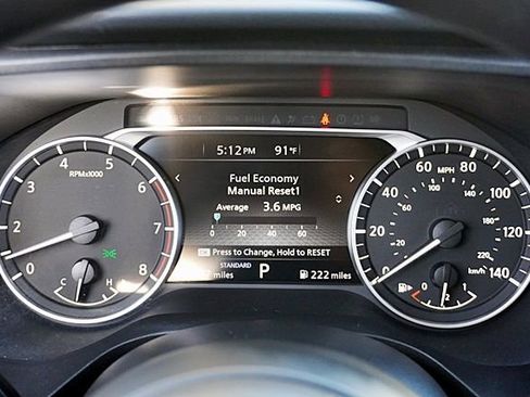 Used 2024 Nissan Rogue SV image 33