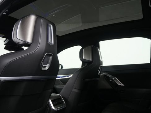 Used 2023 BMW 740i RWD image 15