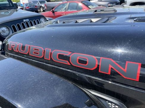 Used 2024 Jeep Gladiator Rubicon AWD/4WD image 4