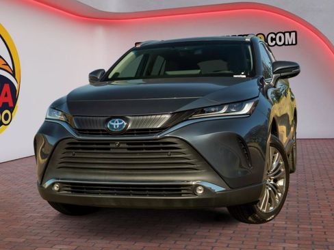 Used 2024 Toyota Venza Limited AWD/4WD image 1
