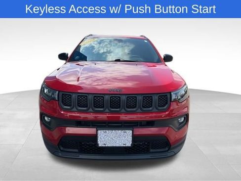 Used 2023 Jeep Compass Latitude AWD/4WD image 8