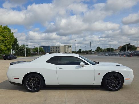 Used 2023 Dodge Challenger R/T Scat Pack w/ Plus Package RWD image 2